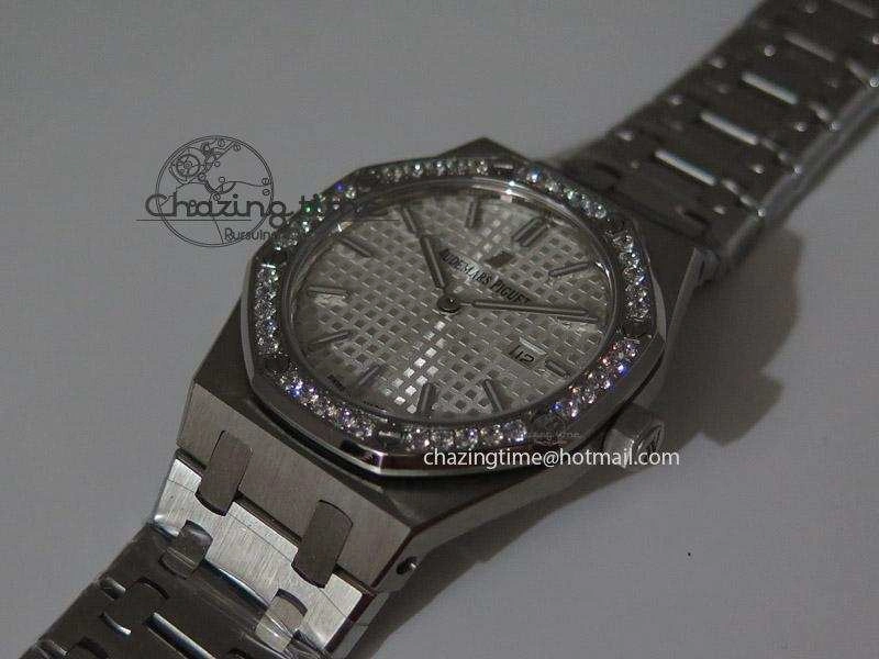 Lady Royal Oak 33mm SS White Textured Dial Diamonds Bezel on bracelet RONDA Quartz