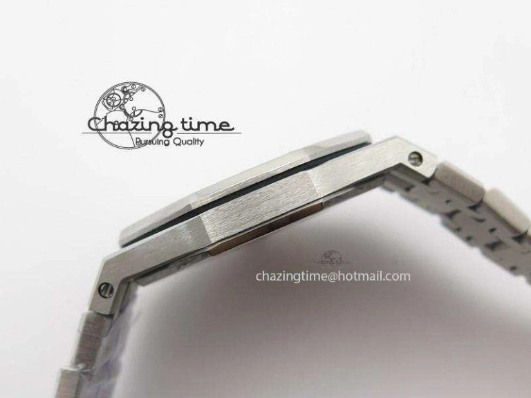Lady Royal Oak 33mm SS White Textured Dial Diamonds Bezel on bracelet RONDA Quartz