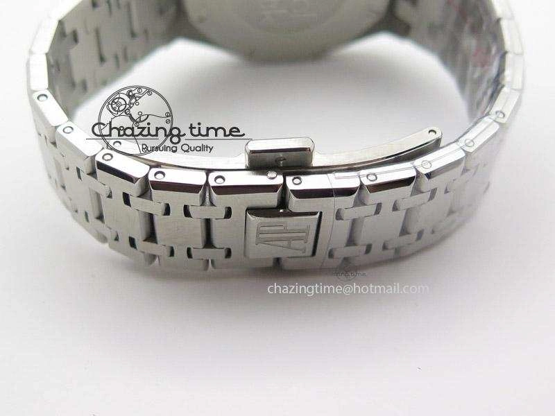 Lady Royal Oak 33mm SS White Textured Dial Diamonds Bezel on bracelet RONDA Quartz