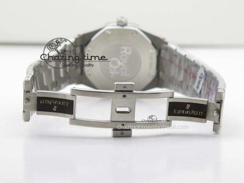 Lady Royal Oak 33mm SS White Textured Dial Diamonds Bezel on bracelet RONDA Quartz