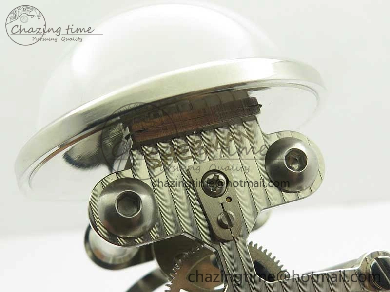 MB&F Sherman ‘Happy Robot’ Clock By ZF