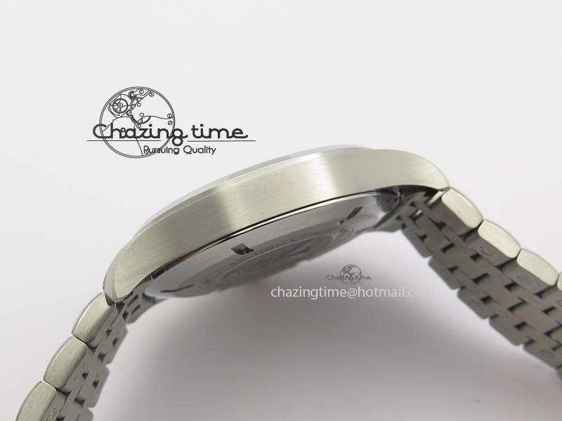 Mark XVIII Le Petit Prince IW327004 SS Mk Maker Best Edition Blue Dial On SS Bracelet A2892