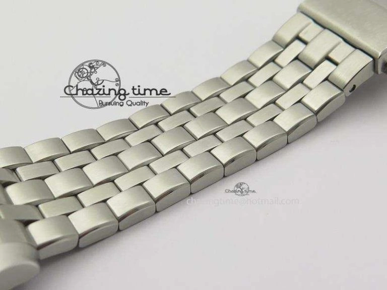 Mark XVIII Le Petit Prince IW327004 SS Mk Maker Best Edition Blue Dial On SS Bracelet A2892