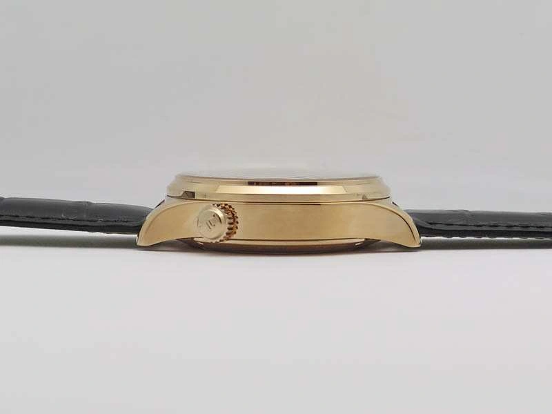 Master Control Power Reserve RG Black Dial On Black Leather Strap A939