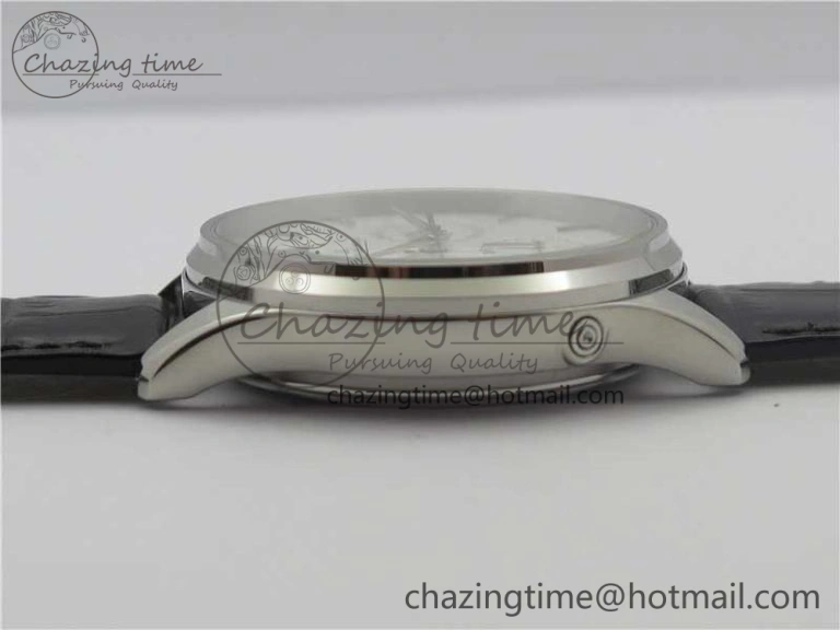 Master Ultra Thin Perpetual Calendar SS V9F 1:1 Best Edition White Dial on Black Leather Strap A868