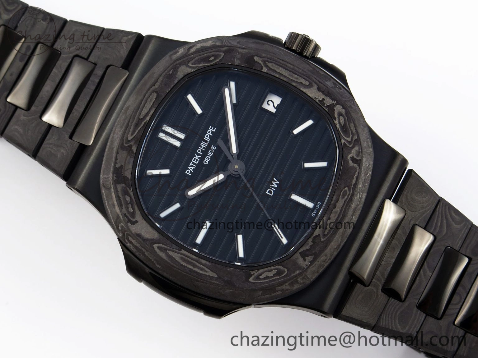 Nautilus 5711 DIW Carbon DIWF 1:1 Best Edition Blue Textured Dial on Carbon PVD Bracelet 324CS