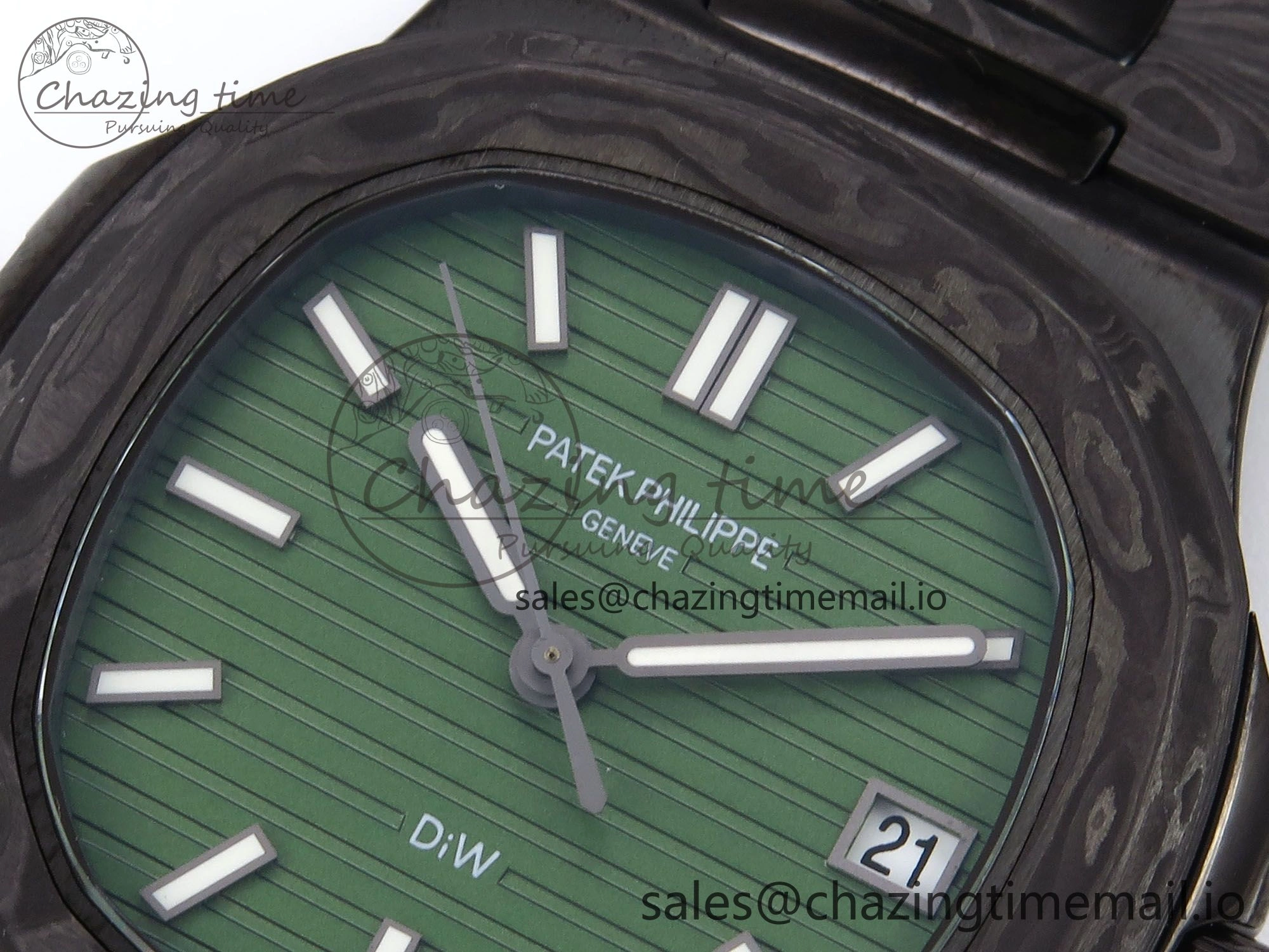 Nautilus 5711 DIW Carbon DIWF 1:1 Best Edition Green Textured Dial On Carbon Bracelet 324CS