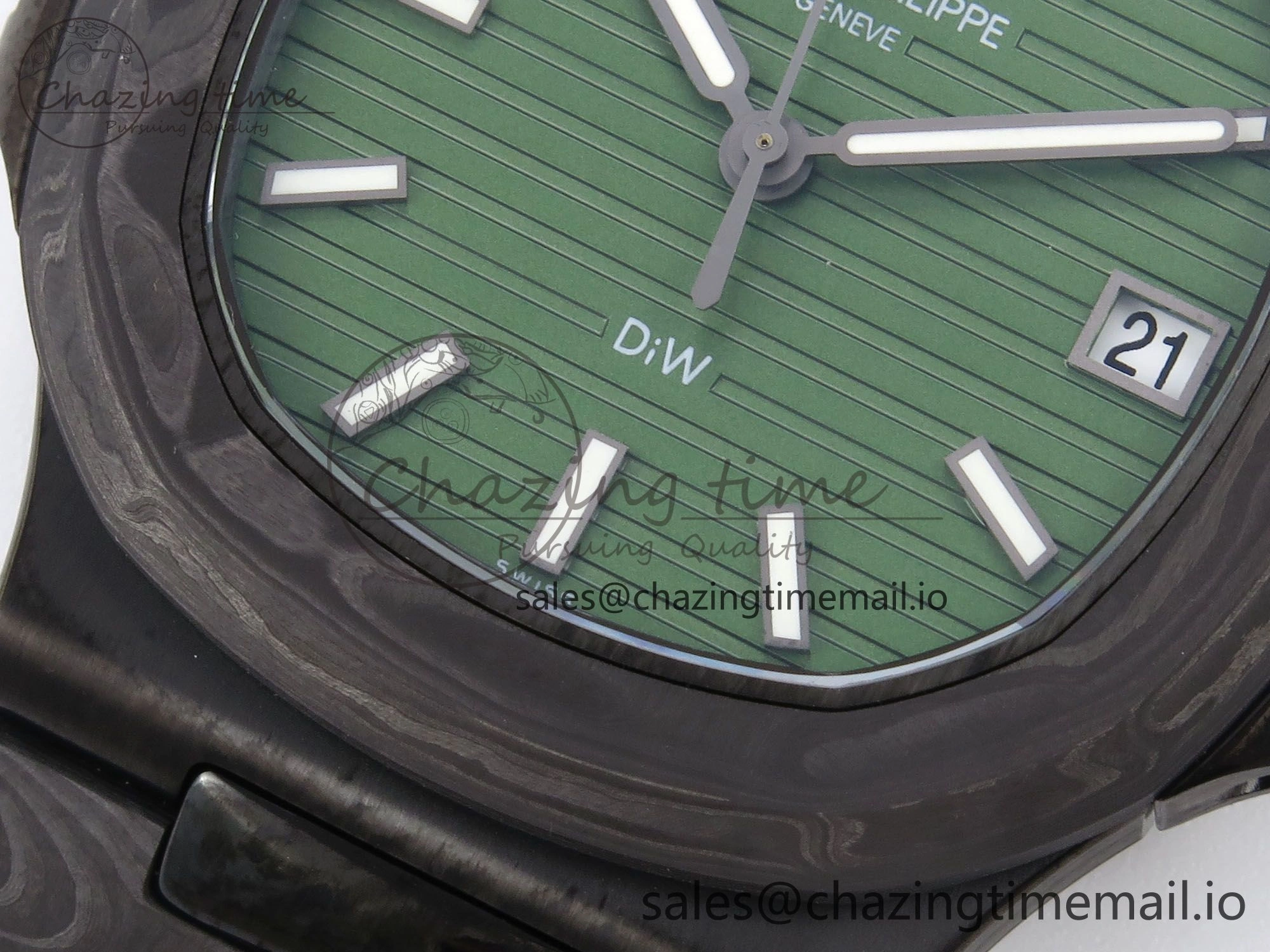 Nautilus 5711 DIW Carbon DIWF 1:1 Best Edition Green Textured Dial On Carbon Bracelet 324CS