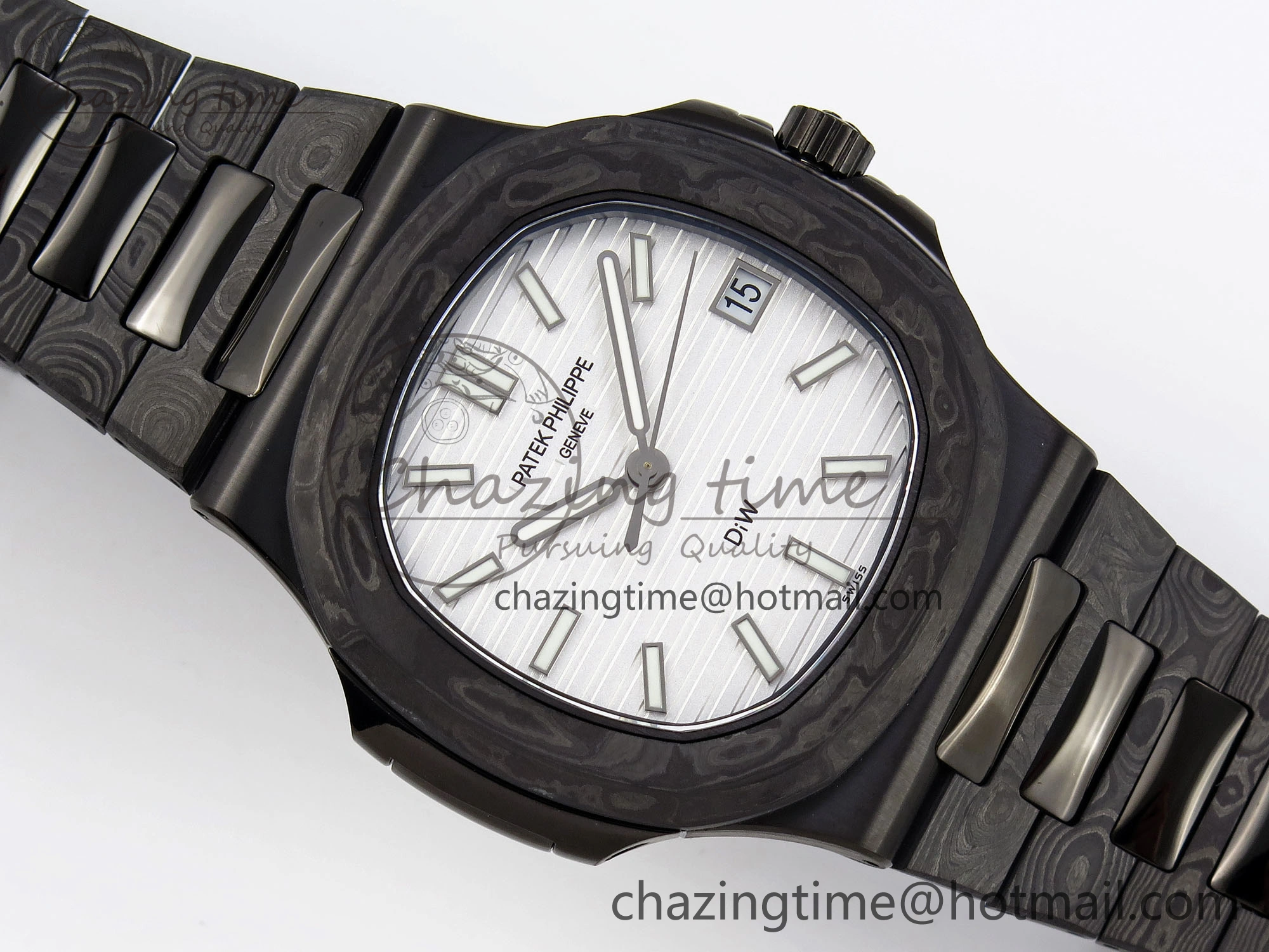 Nautilus 5711 DIW Carbon DIWF 1:1 Best Edition White Textured Dial on Carbon PVD Bracelet 324CS