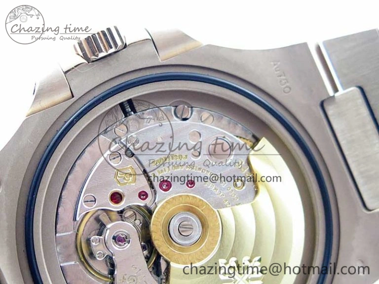 Nautilus 5711 1R PPF 1:1 Best Edition White Textured Dial on RG Bracelet 324CS (Free box)