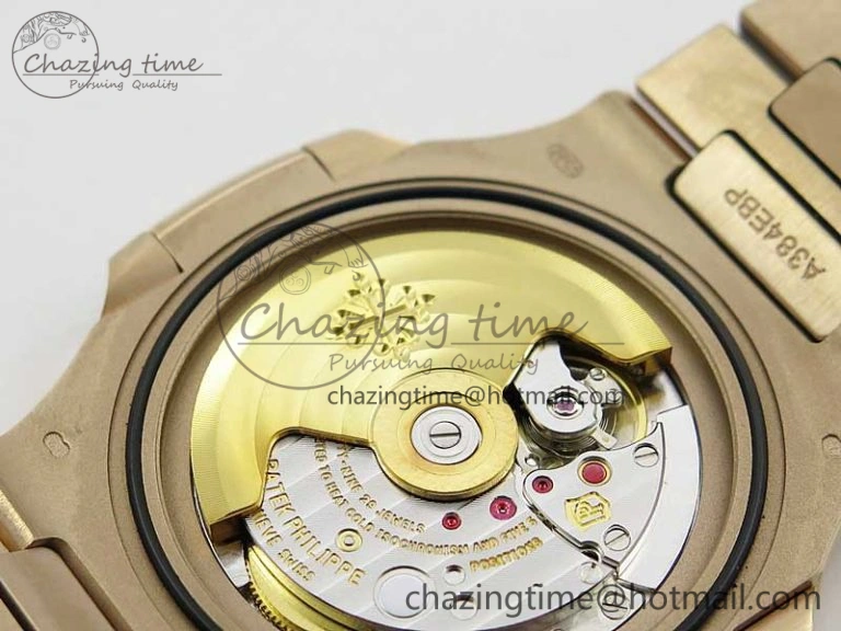 Nautilus 5711 1R PPF 1:1 Best Edition White Textured Dial on RG Bracelet 324CS (Free box)