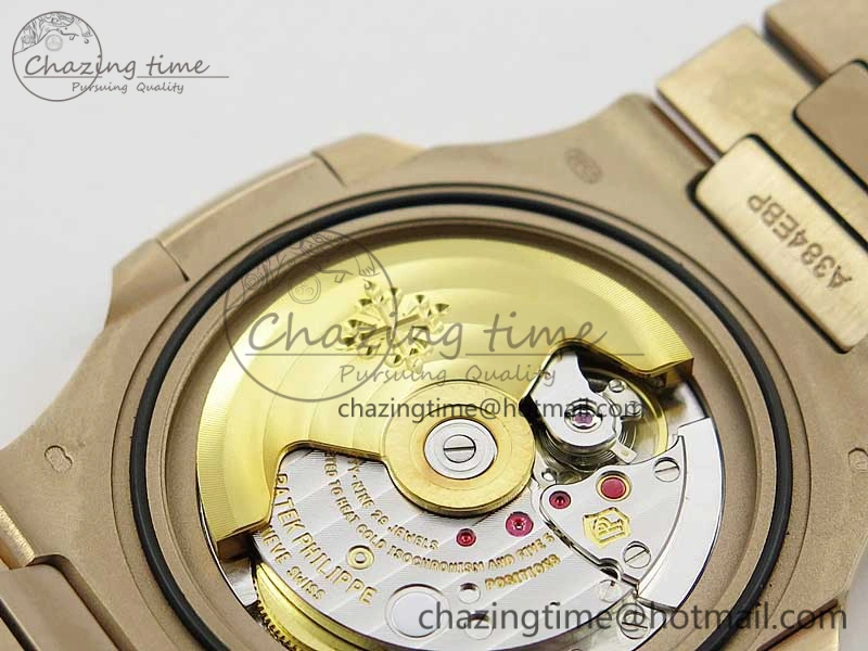 Nautilus 5711 1R PPF 1:1 Best Edition White Textured Dial on RG Bracelet 324CS (Free box)