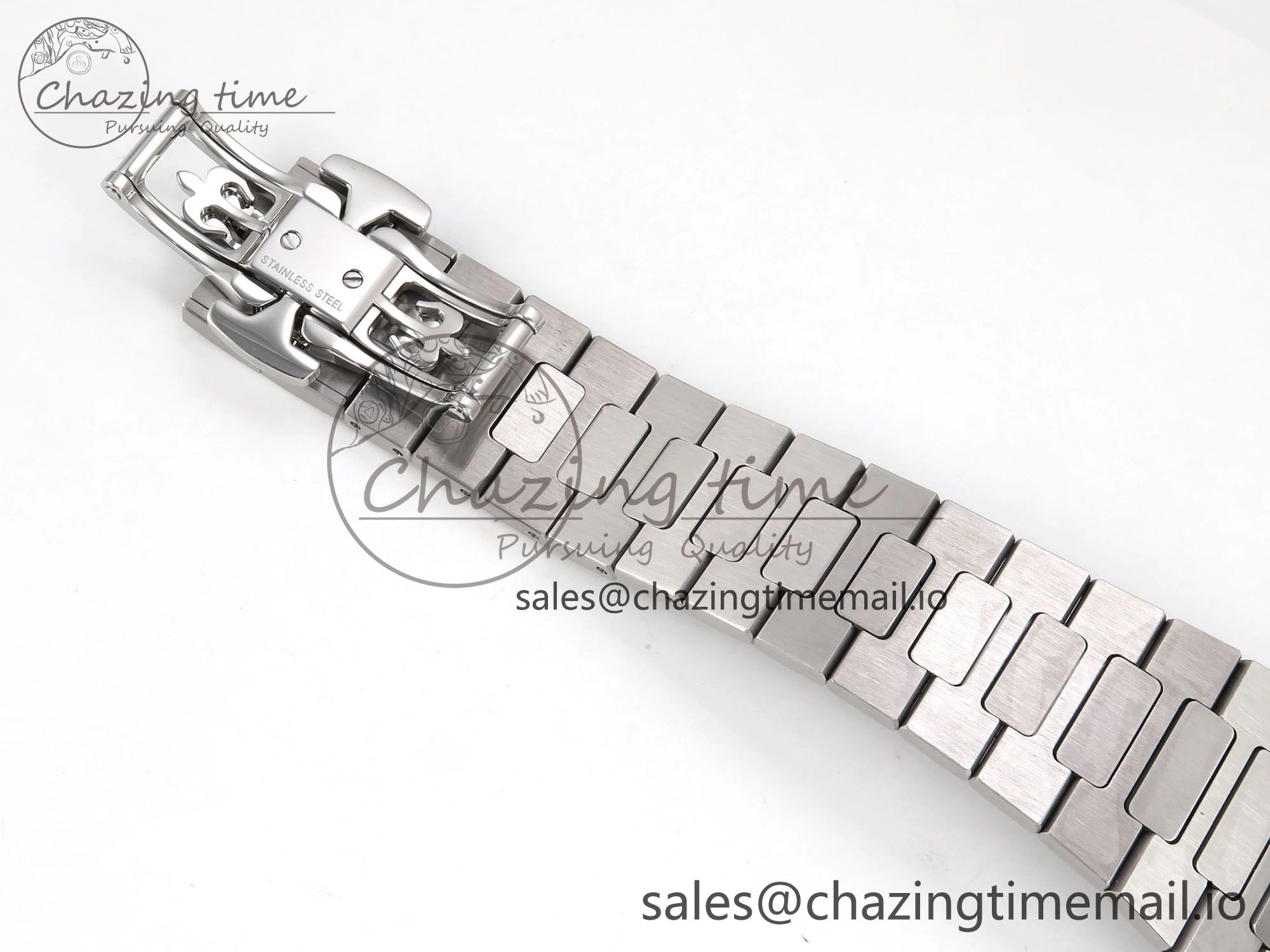 Nautilus 5712-1A 001 PPF 1:1 Best Edition Blue Dial on SS Bracelet PPF240 V3
