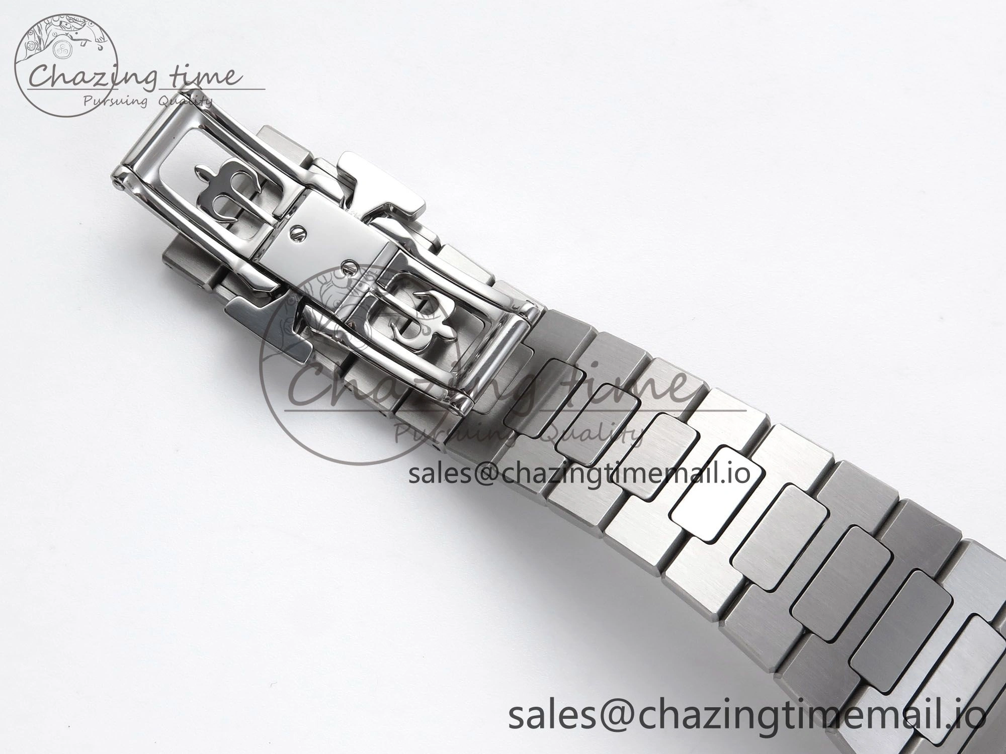 Nautilus 5712 SS OMEF 1:1 Best Edition Blue Dial on SS Bracelet A240 Super Clone
