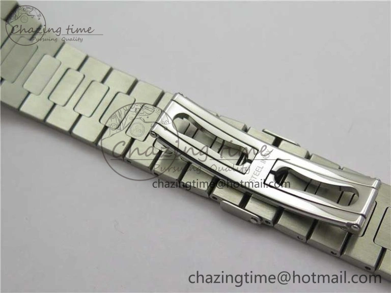Nautilus 5712 SS PPF 1:1 Best Edition Blue Dial on SS Bracelet A240