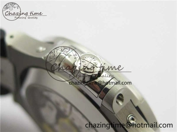 Nautilus 5726 Complicated SS GRF 1:1 Best Edition White Textured Dial on Black Rubber Strap A324 V3