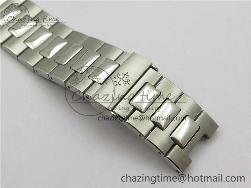 Nautilus 5726 Complicated SS GRF 1:1 Best Edition White Textured Dial on SS Bracelet A324 V3