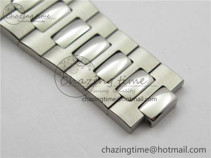 Nautilus 5726 V9F Best Edition White Dial Working Annual Calendar SS Bracelet A.324
