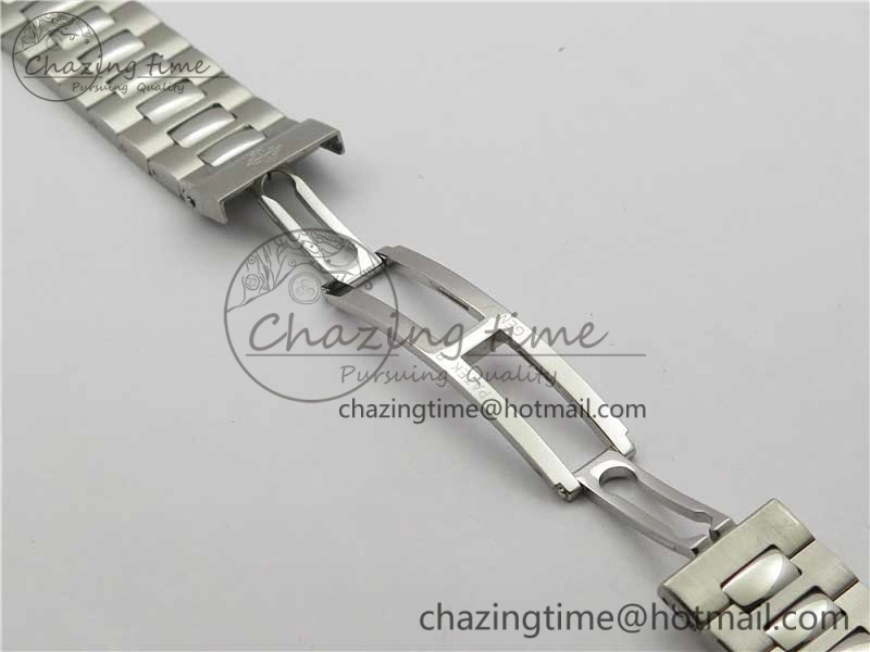 Nautilus 5726 V9F Best Edition White Dial Working Annual Calendar SS Bracelet A.324