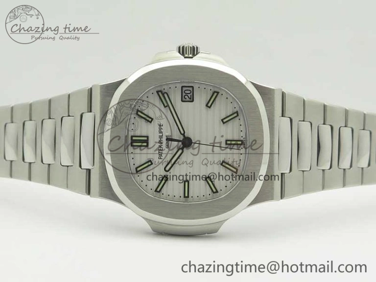 Nautilus Jumbo 5711 MKF 1:1 Best Edition White Textured Dial on SS Bracelet A324 Clone V5