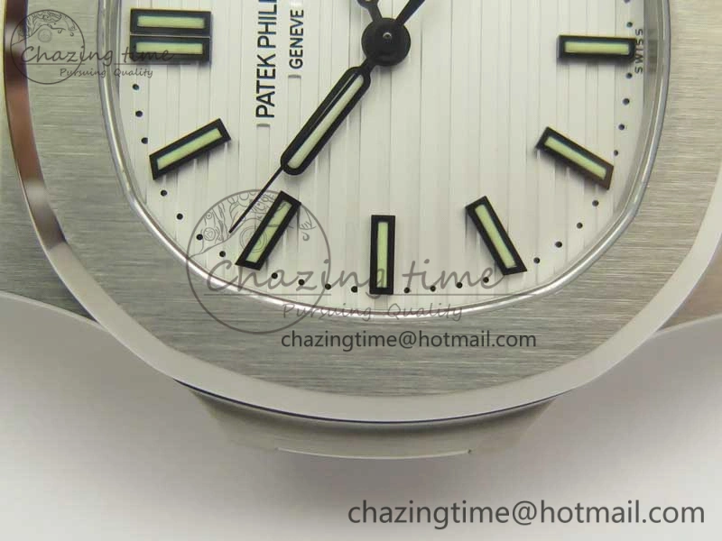 Nautilus Jumbo 5711 MKF 1:1 Best Edition White Textured Dial on SS Bracelet A324 Clone V5