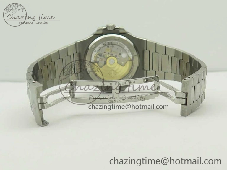 Nautilus Jumbo 5711 MKF 1:1 Best Edition White Textured Dial on SS Bracelet A324 Clone V6