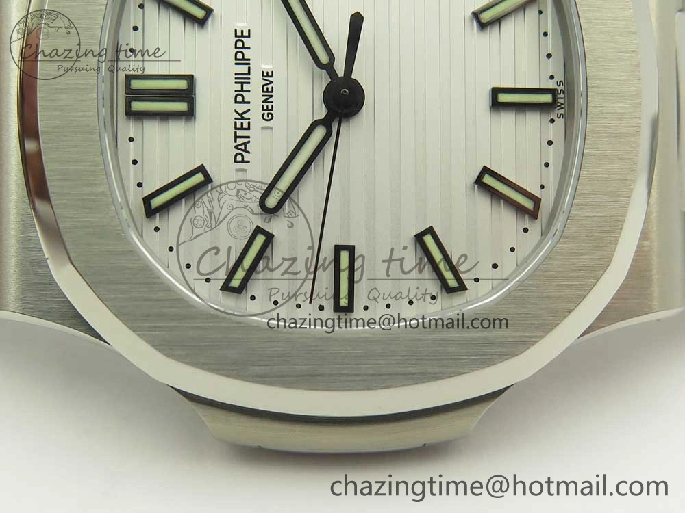 Nautilus Jumbo 5711 MKF 1:1 Best Edition White Textured Dial on SS Bracelet A324 Clone V6