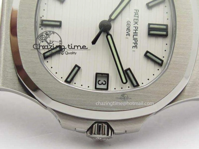 Nautilus Jumbo 5711 PF 1:1 Best Version White Dial On SS Bracelet A324 Clone