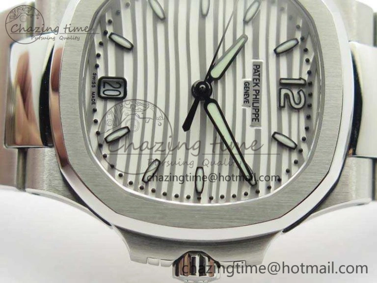 Nautilus Jumbo Ladies 7018 PF 1:1 Best Edition White Textured Dial On SS Bracelet A324 Clone