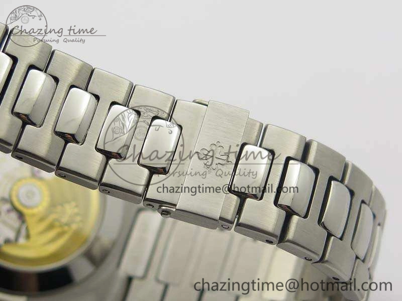 Nautilus Moonphase SS KMF Gray Dial On SS Bracelet Calendar Movement V2