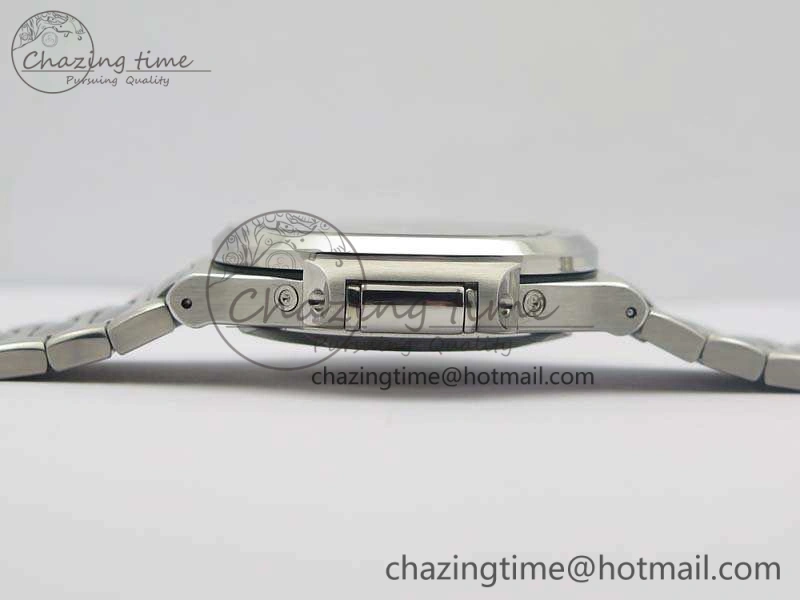 Nautilus Moonphase SS KMF Gray Dial On SS Bracelet Calendar Movement V2