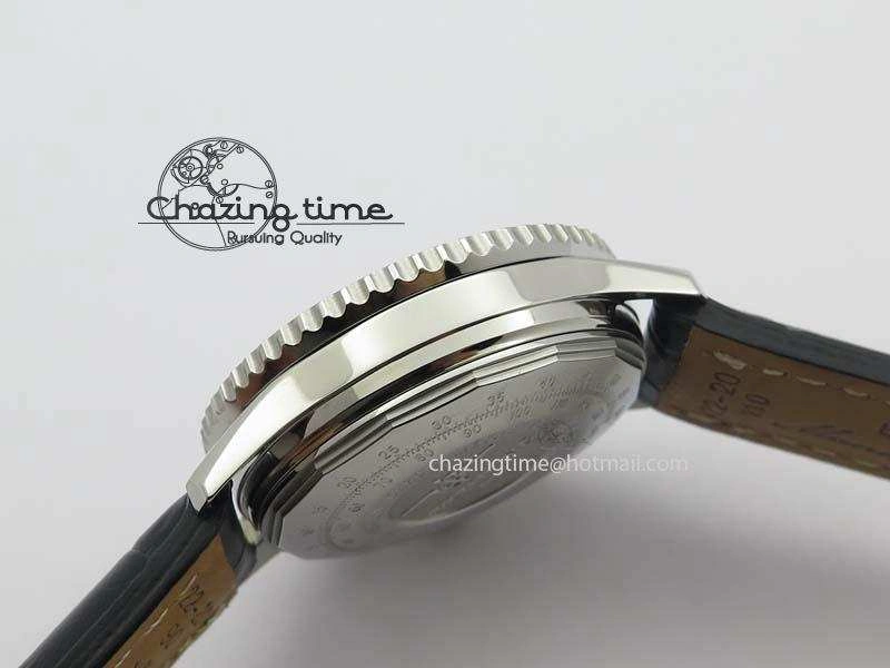 Navitimer 01 SS Gray Dial On Black Leather Strap A7750