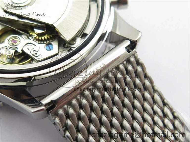 Navitimer 1 41mm SS B50 White Dial on SS Bracelet A7750