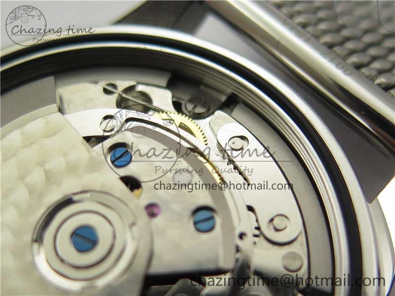 Navitimer 1 41mm SS B50 White Dial on SS Bracelet A7750