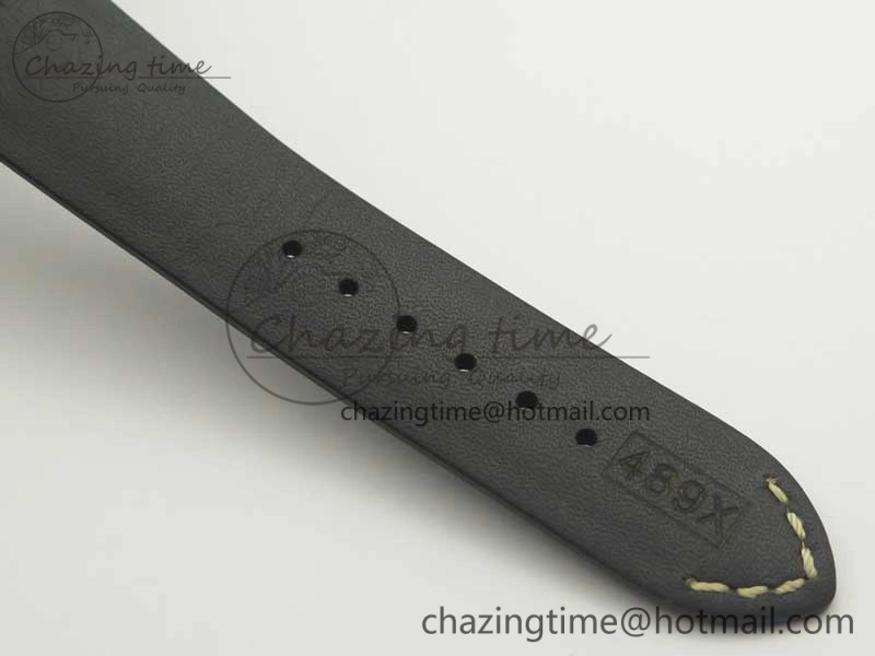Navitimer 8 Automatic 41mm Black Steel ZF 1:1 Best Edition Black Dial on Black Leather Strap A2824