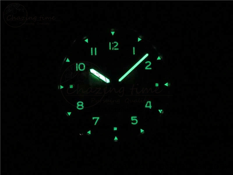 Navitimer 8 B01 Chrono 43mm SS Best Edition Silver Dial on SS Bracelet A7750
