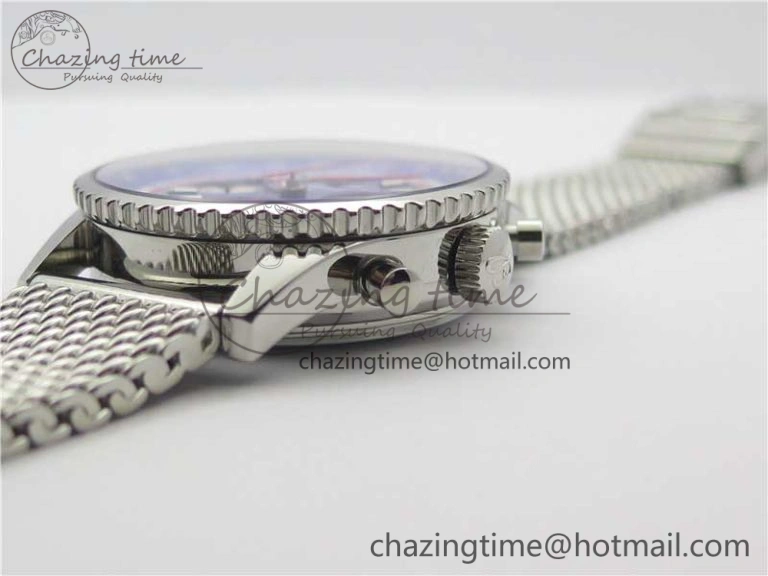 Navitimer B01 Chronograph 43 TWA Editioin SS OXF Blue Dial on SS Mesh Bracelet A7750