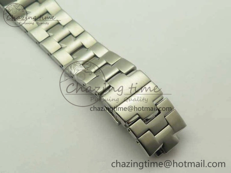 Overseas 2000V SS 3AF Best Edition Blue Dial On SS Bracelet A1120