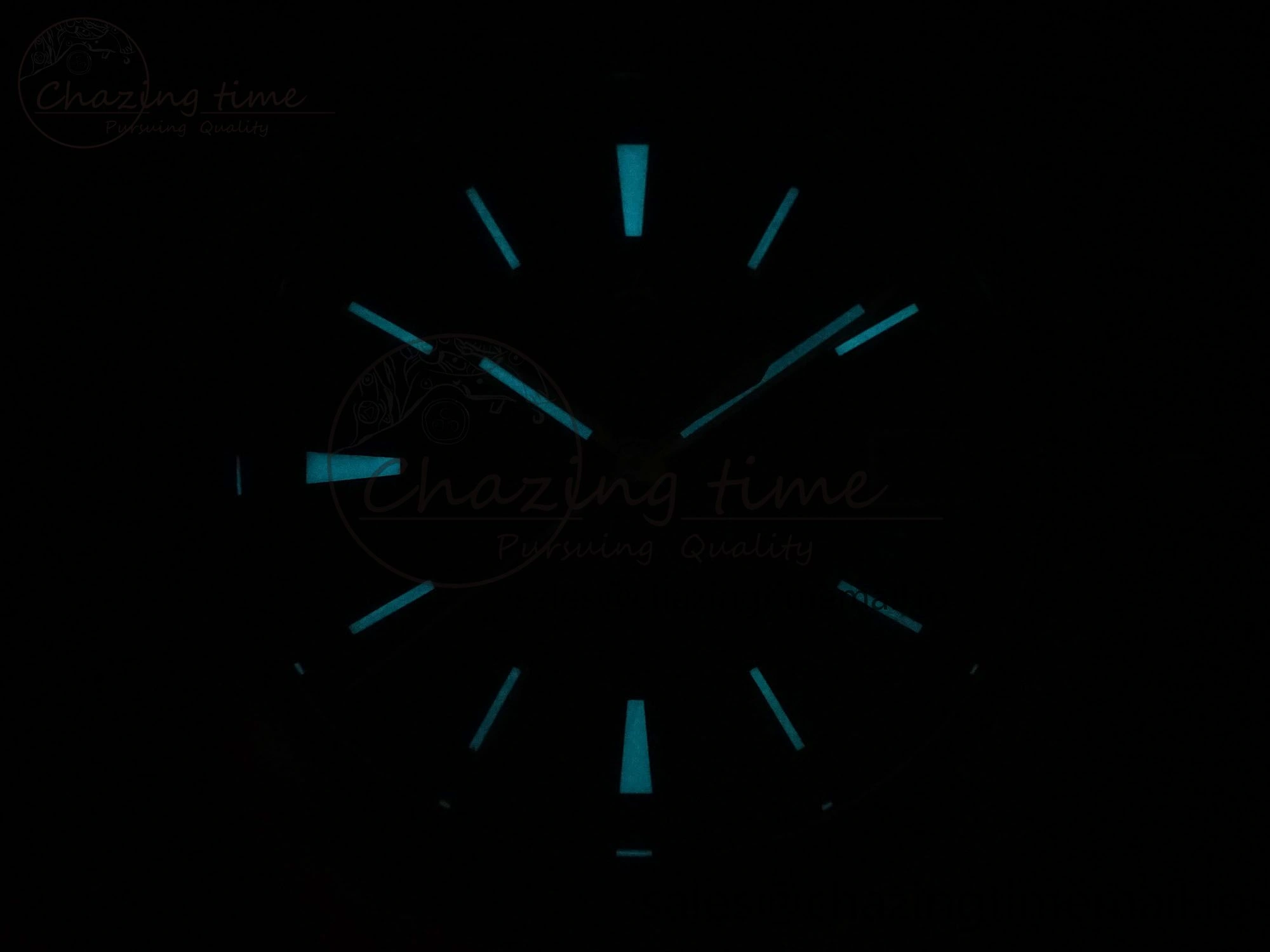 Overseas 4500V RG 8F 1:1 Best Edition Blue Dial on RG Bracelet A5100