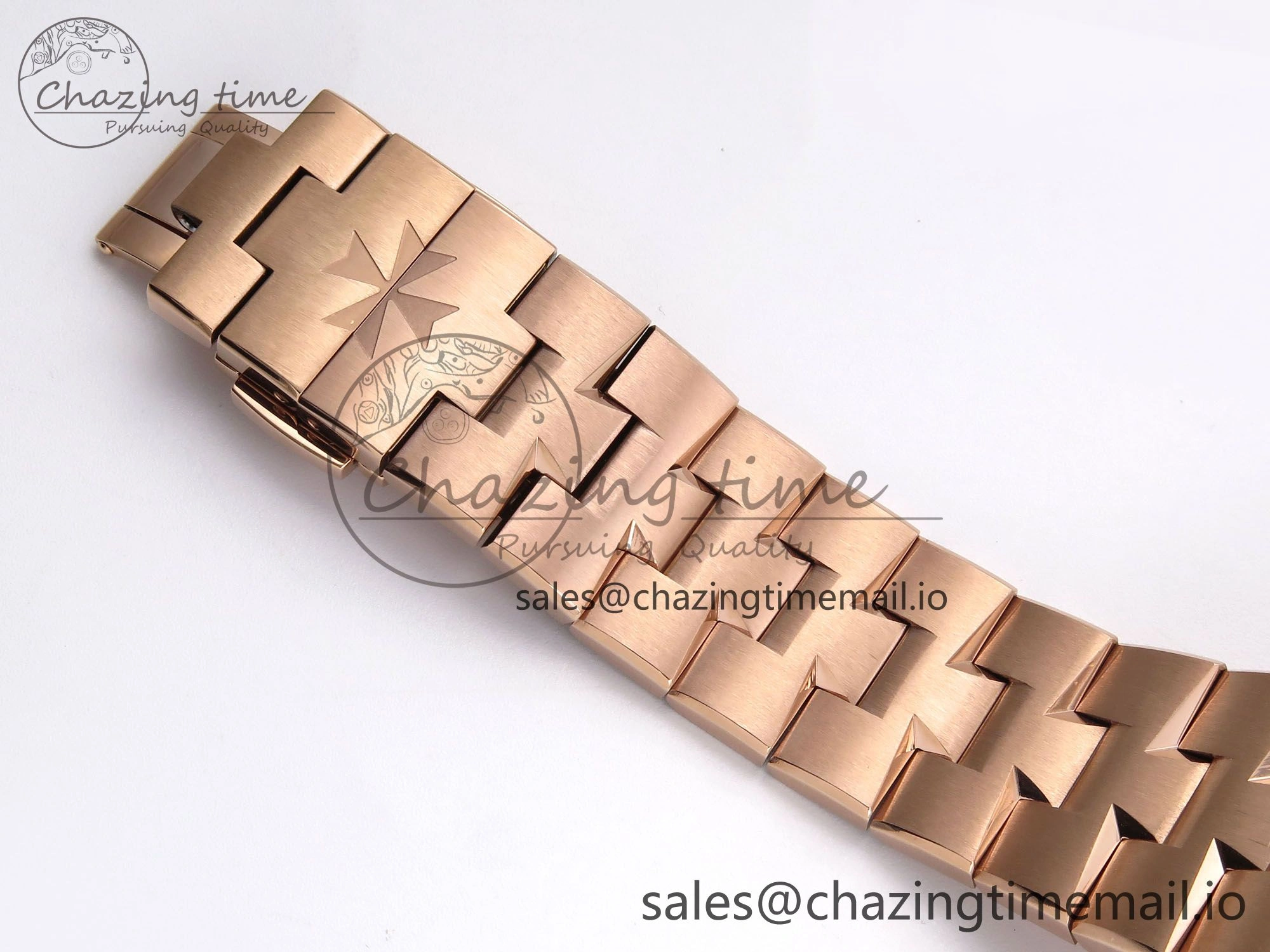 Overseas 4500V RG 8F 1:1 Best Edition Blue Dial on RG Bracelet A5100