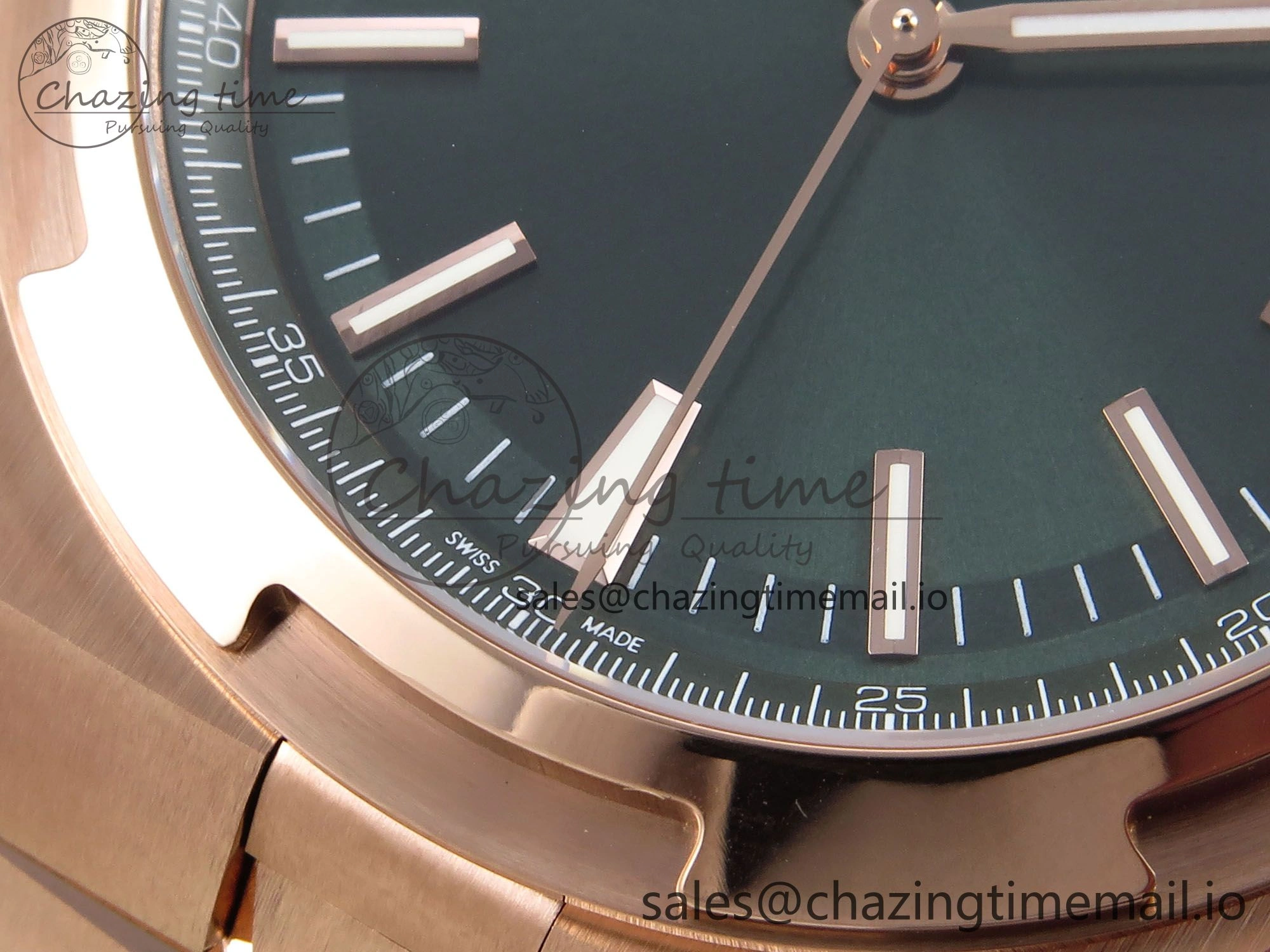 Overseas 4500V RG 8F 1:1 Best Edition Green Dial on RG Bracelet A5100