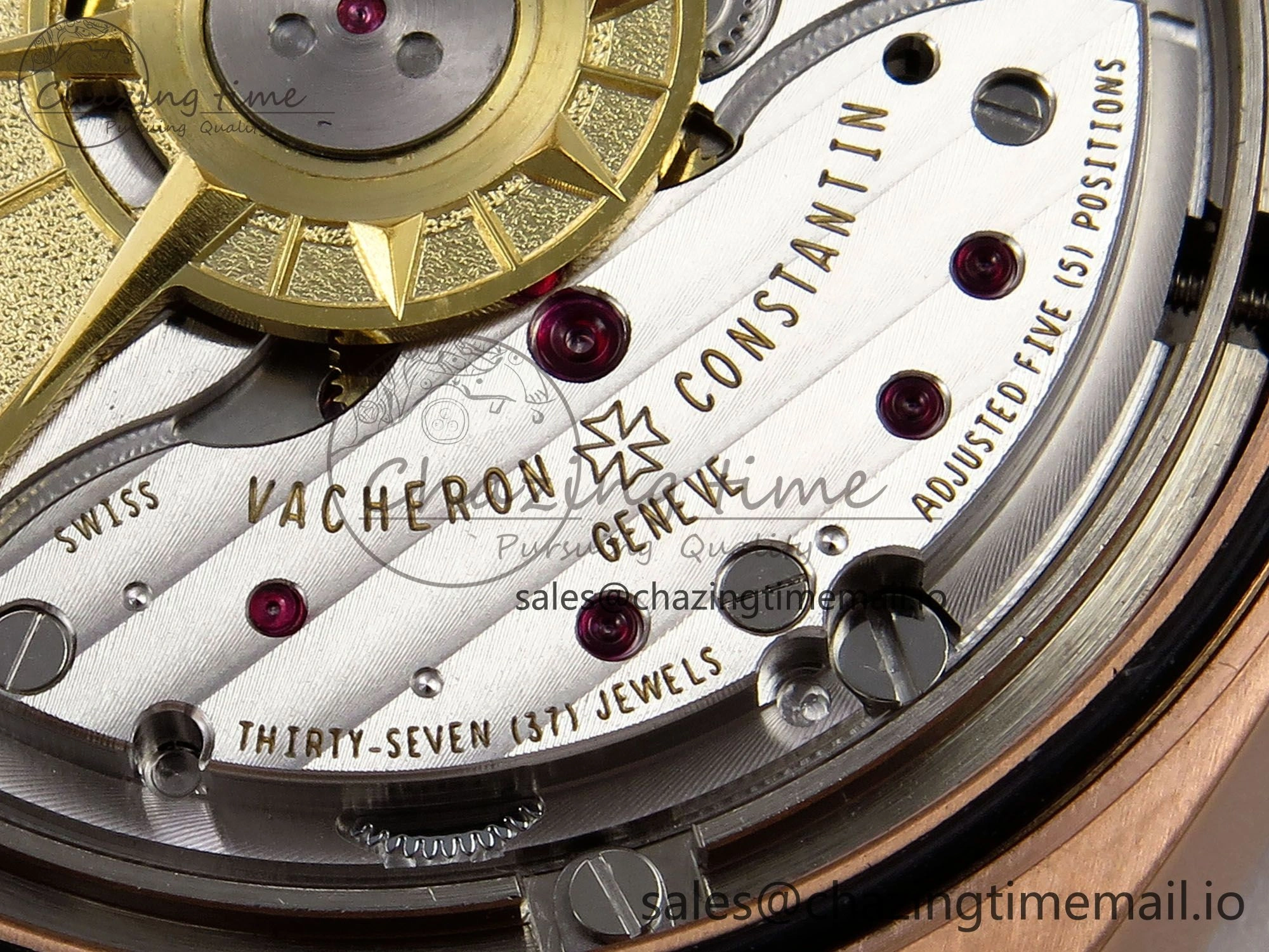 Overseas 4500V RG 8F 1:1 Best Edition White Dial on RG Bracelet A5100