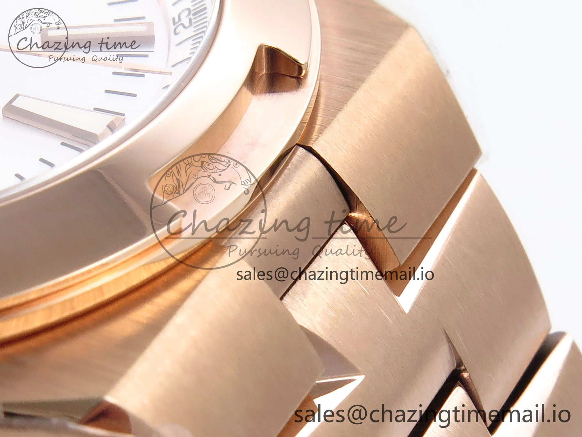 Overseas 4500V RG 8F 1:1 Best Edition White Dial on RG Bracelet A5100