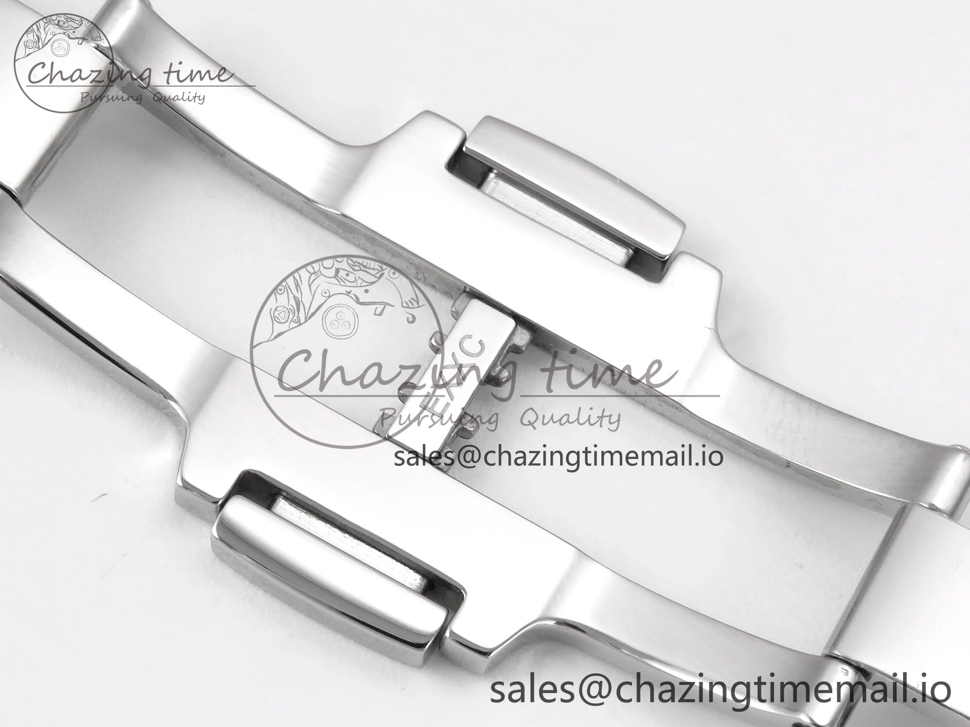 Overseas 4500V SS 8F 1:1 Best Edition Green Dial on SS Bracelet A5100