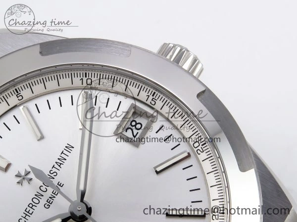Overseas 4500V SS MKSF 1:1 Best Edition White Dial on Black Rubber Strap A5100