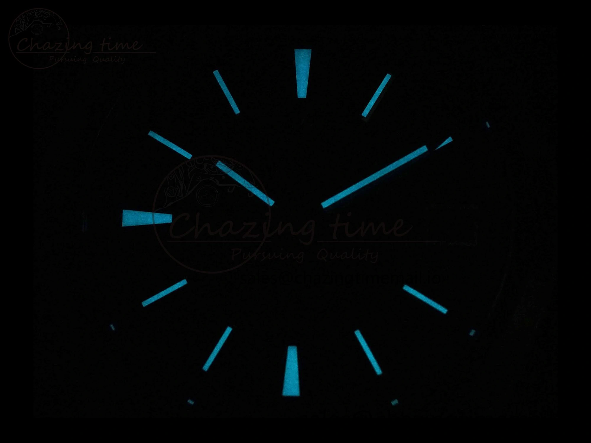 Overseas 4520V RG 8F Best Edition Green Dial on RG Bracelet A5100