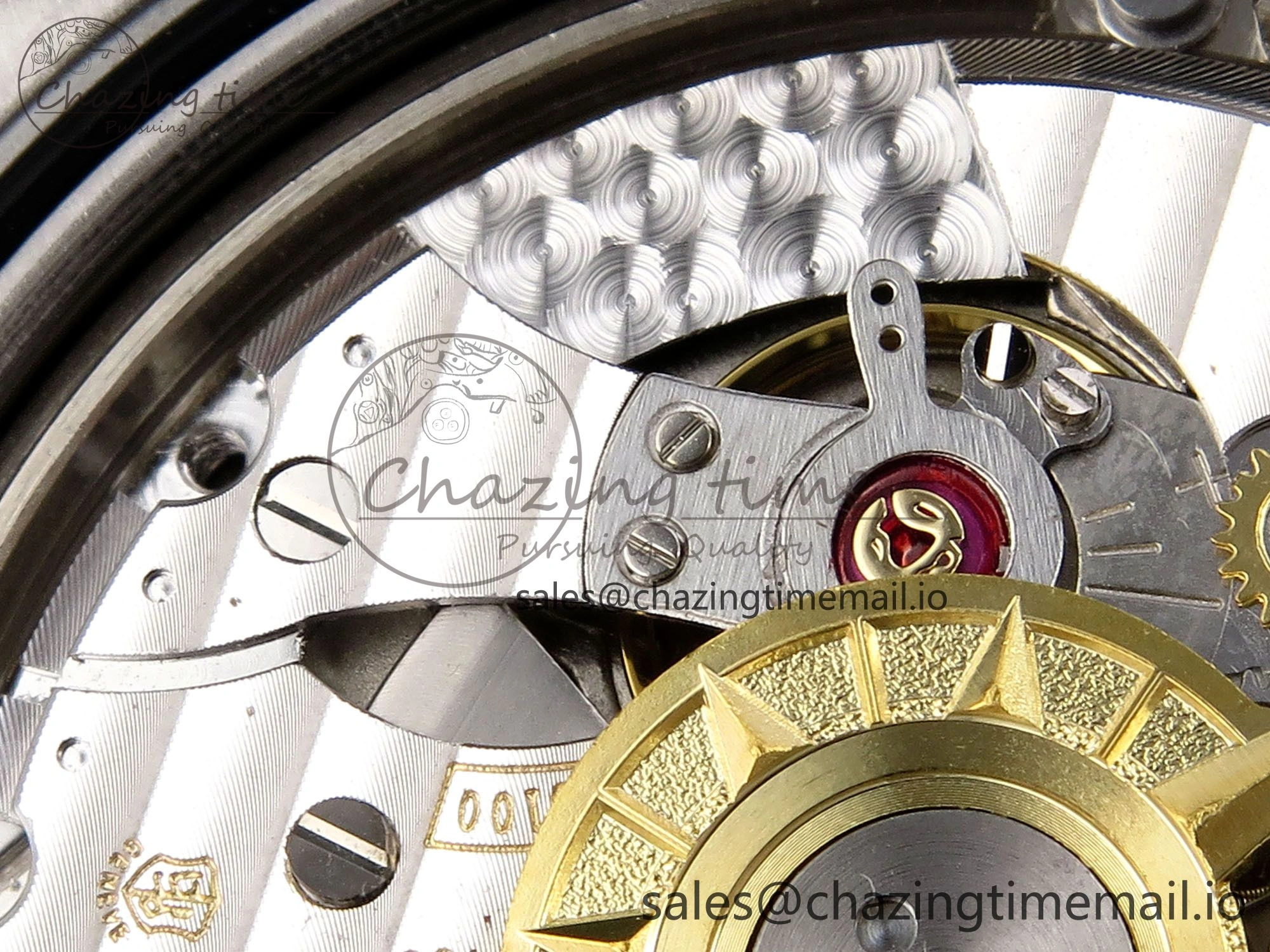 Overseas 4520V SS 8F Best Edition Green Dial On Green Rubber Strap A5100