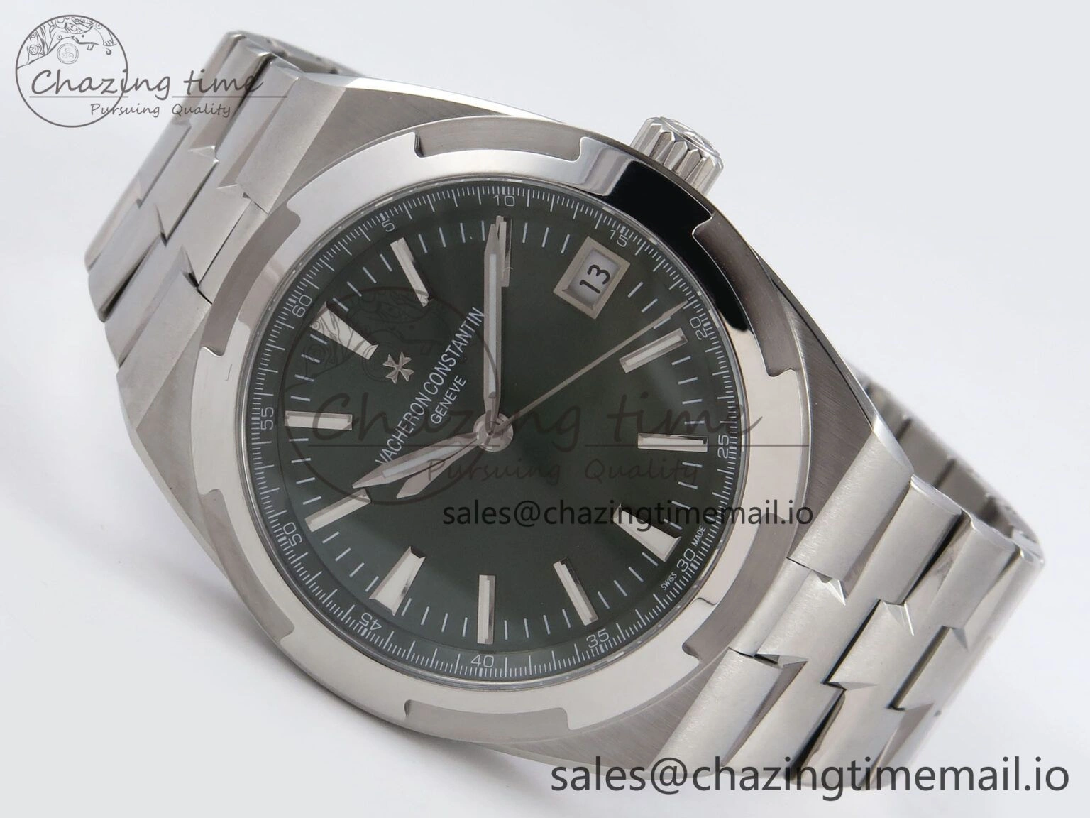 Overseas 4520V SS 8F Best Edition Green Dial on SS Bracelet A5100