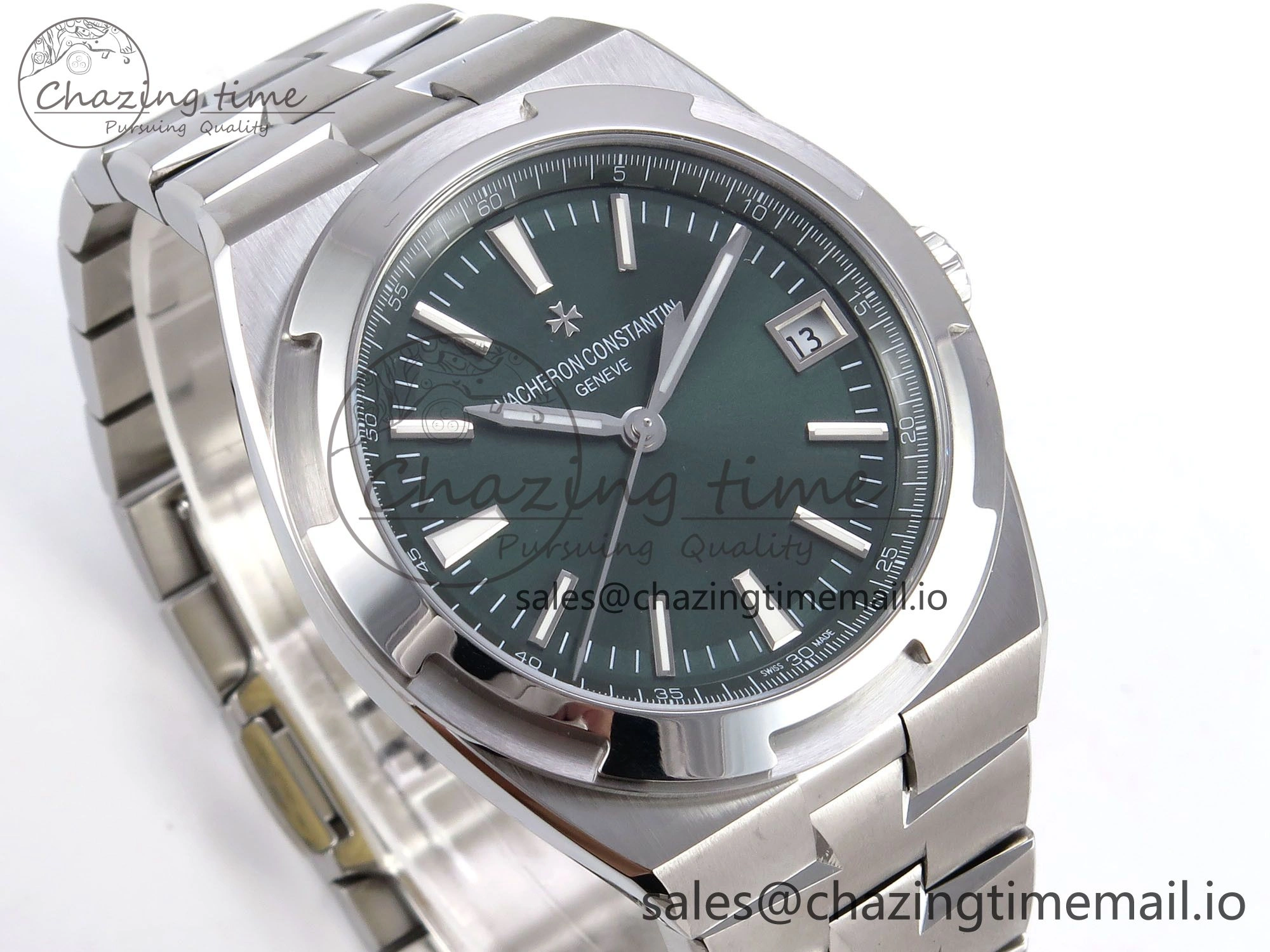 Overseas 4520V SS 8F Best Edition Green Dial on SS Bracelet A5100