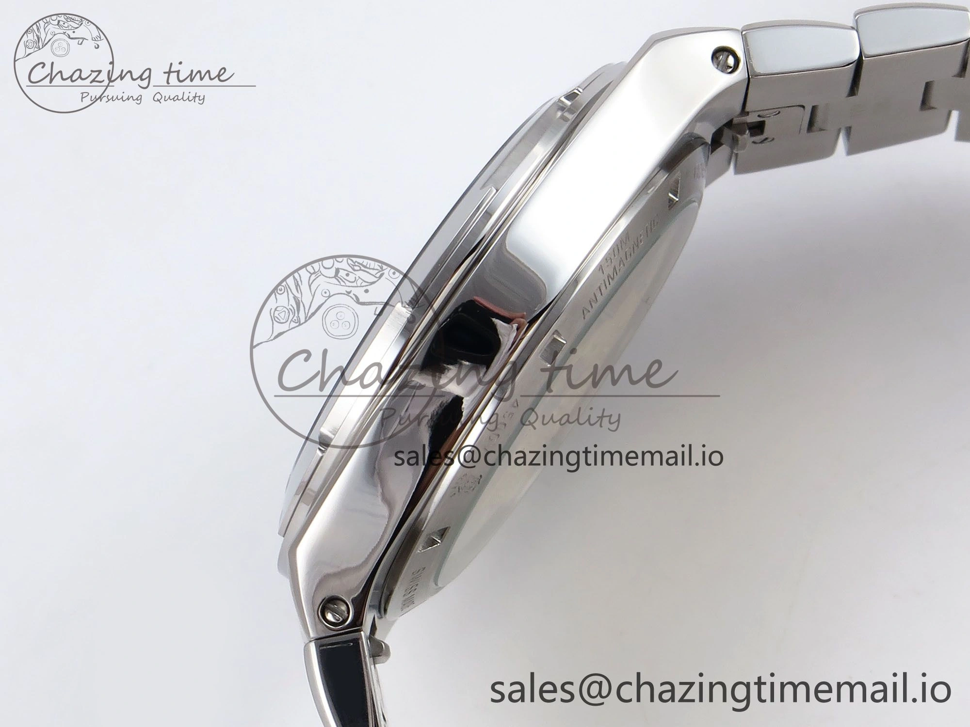 Overseas 4520V SS 8F Best Edition Green Dial on SS Bracelet A5100